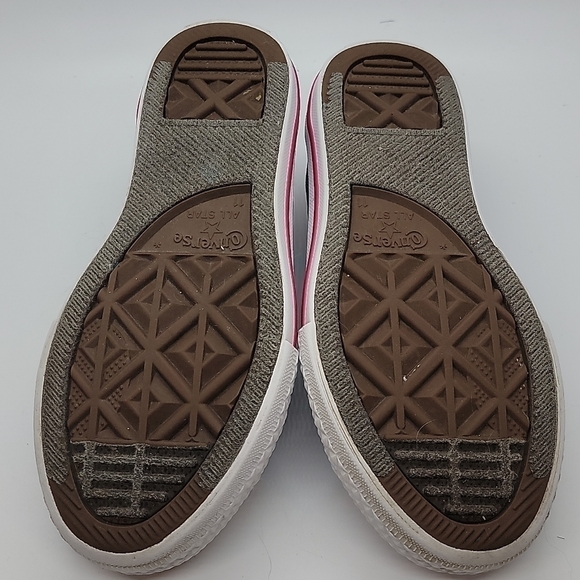 Girls Converse Glitter/Canvas low tops - Picture 9 of 10